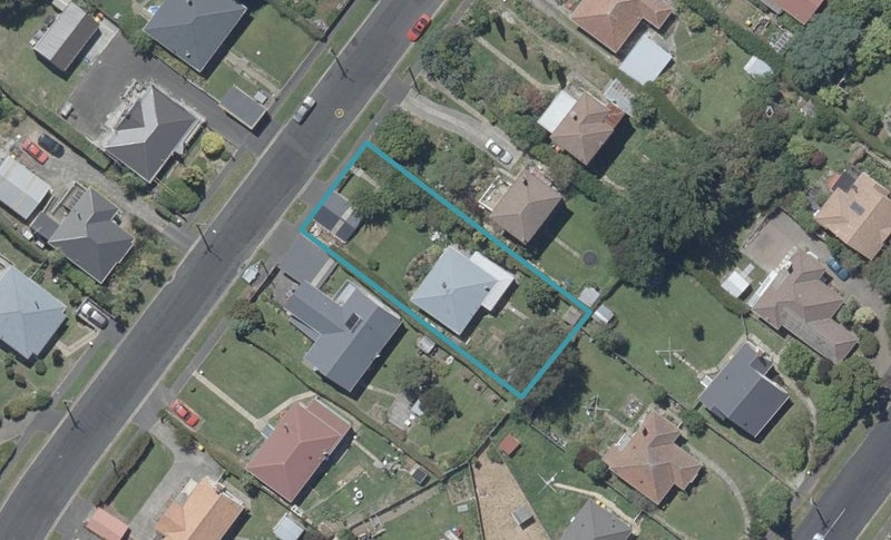 14 Strathearn Avenue, Wakari, Dunedin - Carousel 1