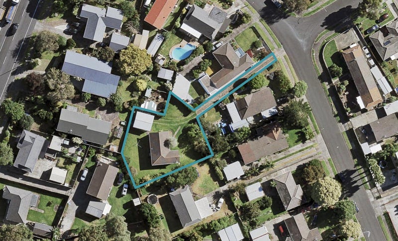 9 Becker Drive, Weymouth, Auckland - Carousel 1