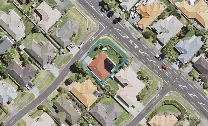 2 Amesbury Rise, Henderson, Auckland - Carousel 1
