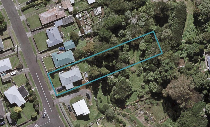 54 Banks Street, Marfell, New Plymouth - Carousel 1