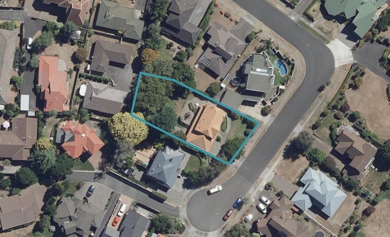 18 Arcus Street, St Andrews, Hamilton - Carousel 1