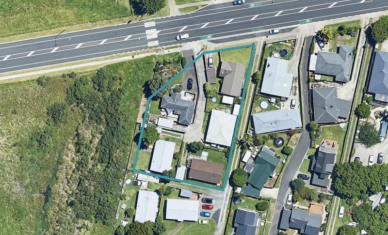 68B Millers Road, Brookfield, Tauranga - Carousel 1