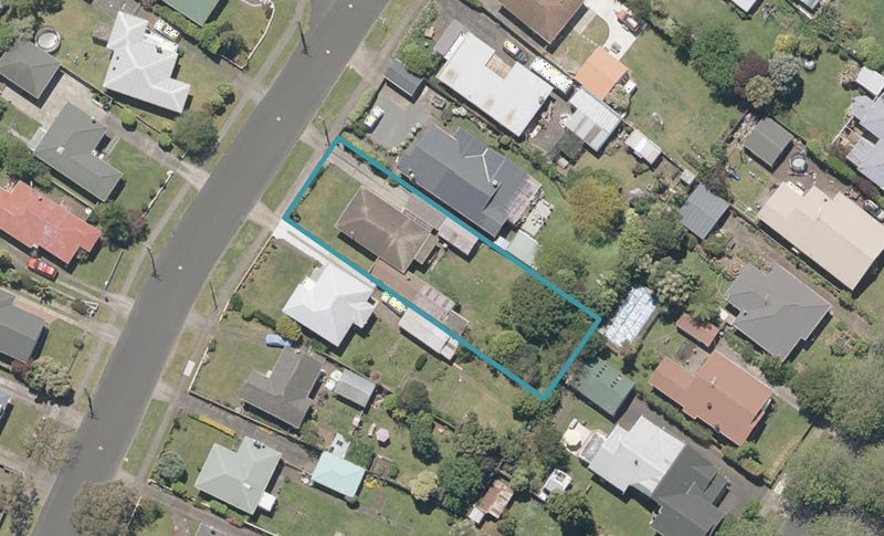 27 Selwyn Crescent, College Estate, Whanganui - Carousel 1