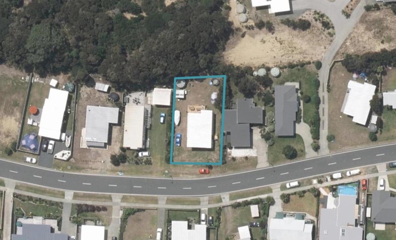 23 Seabreeze Road, Mangawhai Heads, Mangawhai - Carousel 1