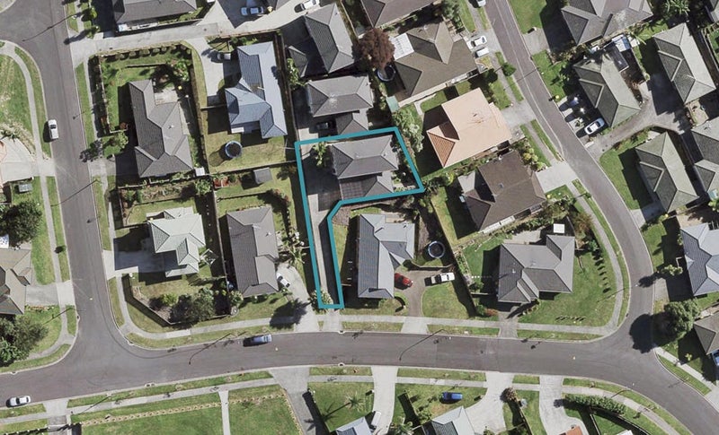 13 Saralee Drive, Manurewa, Auckland - Carousel 1
