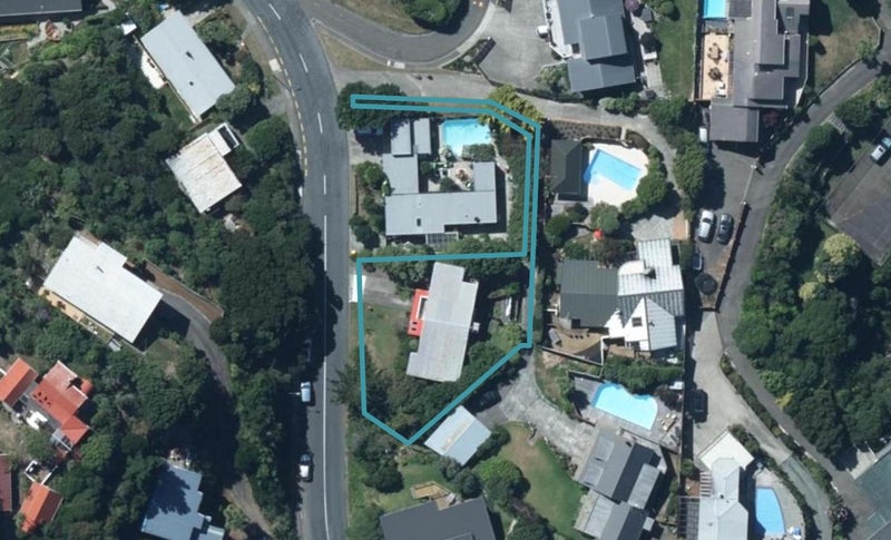 21 Oak Avenue, Paremata, Porirua - Carousel 1