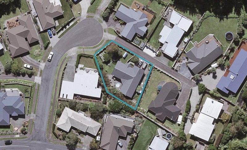 8 Long Place, Frankleigh Park, New Plymouth - Carousel 1