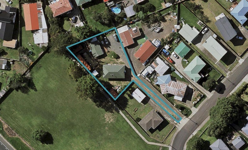 17 Whitley Crescent, Otara, Auckland - Carousel 1