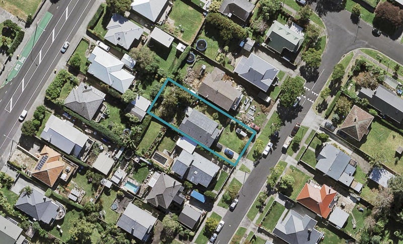 7 Columbia Road, Sandringham, Auckland - Carousel 1