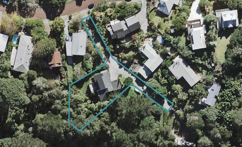 15 Hebe Place, Birkenhead, Auckland - Carousel 1