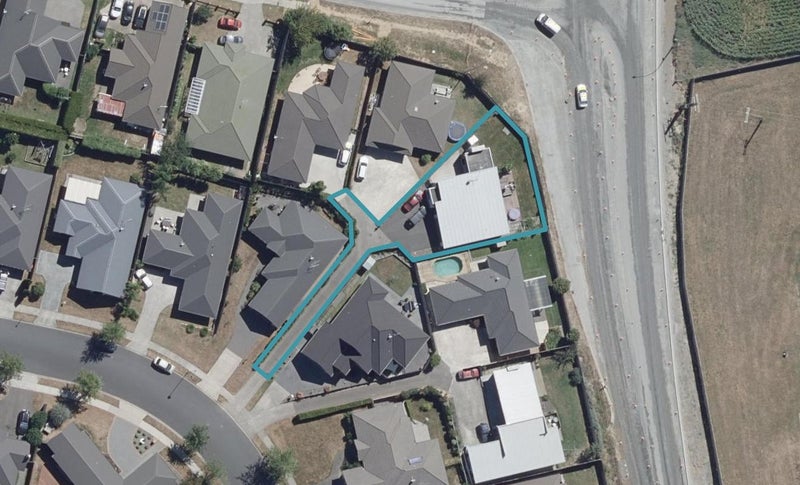 17 Wiltshire Drive, Huntington, Hamilton - Carousel 1