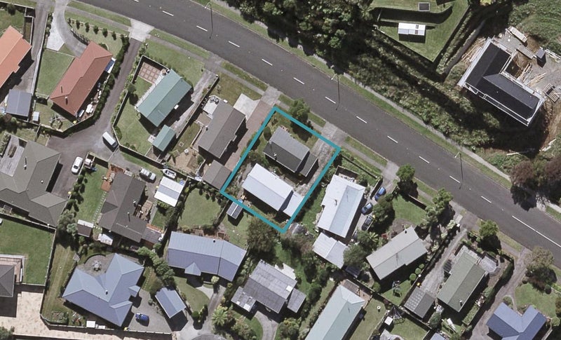 2/34 Poplar Grove, Whalers Gate, New Plymouth - Carousel 1