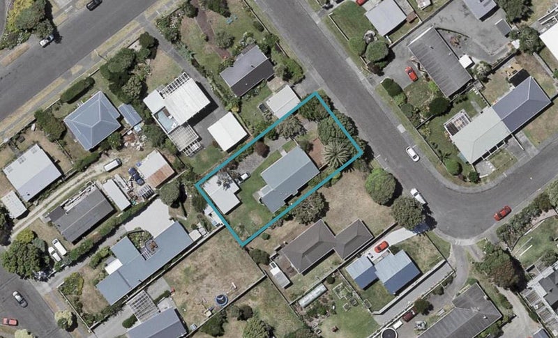 2 Fenside Street, Waikanae Beach, Waikanae - Carousel 1