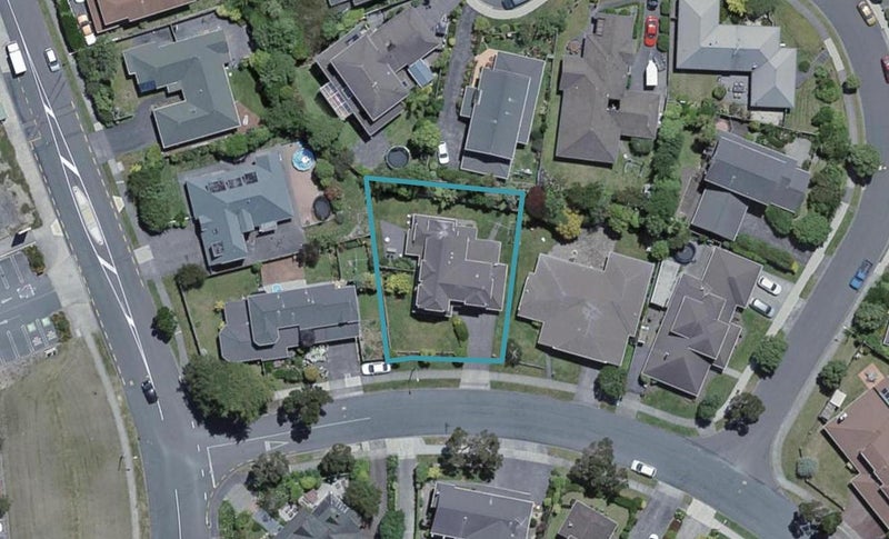 46 Burbank Crescent, Churton Park, Wellington - Carousel 1