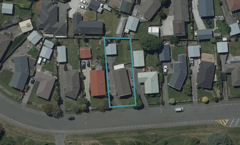 38 Oakley Crescent, Hornby, Christchurch - Carousel 1