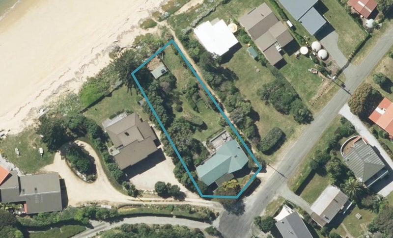 34 Peninsula Road, Tata Beach - Carousel 1