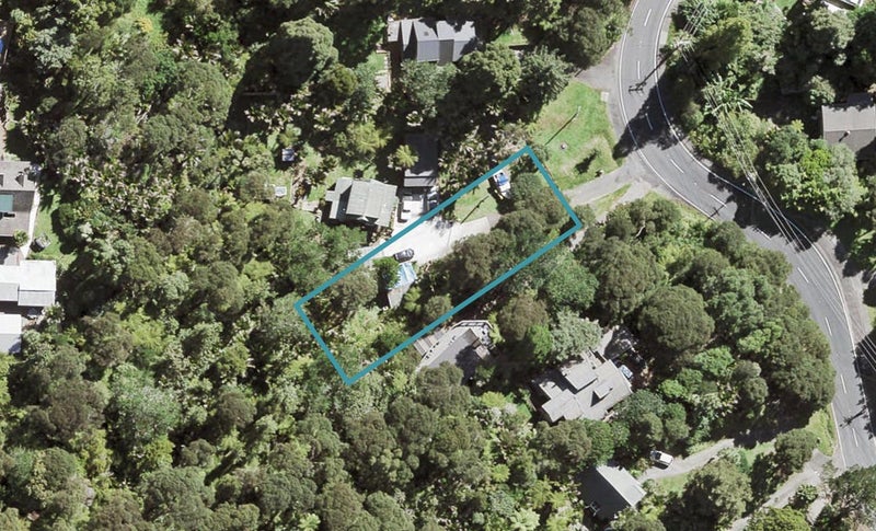 203 Laingholm Drive, Laingholm, Auckland - Carousel 1