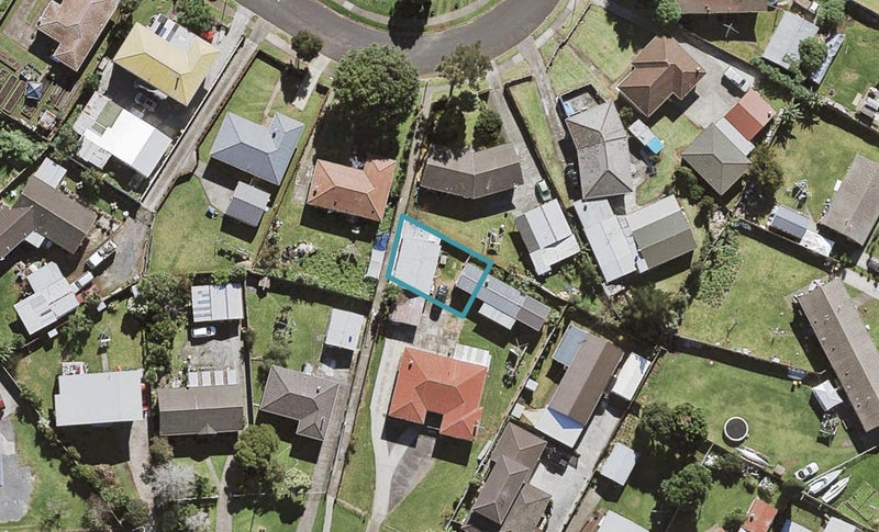 709 Massey Road, Māngere, Auckland - Carousel 1