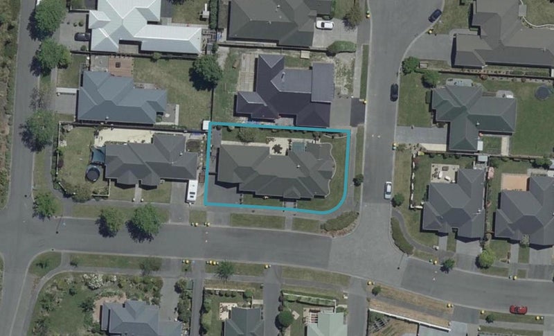 3 Harrys Way, Redwood, Christchurch - Carousel 1