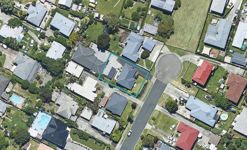 17 Hilltop Road, Parkvale, Tauranga - Carousel 1