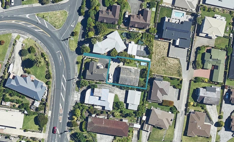 529B Otumoetai Road, Matua, Tauranga - Carousel 1