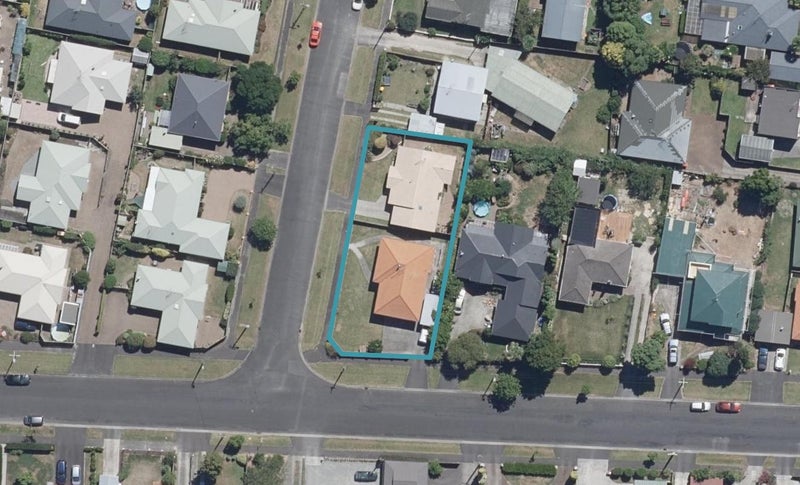 2B Short Street, Claudelands, Hamilton - Carousel 1