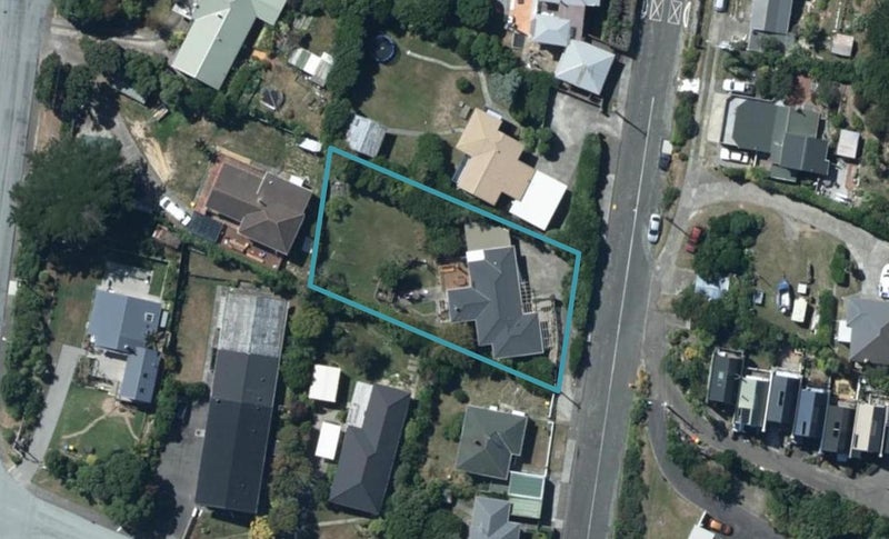 17 Thornley Street, Titahi Bay, Porirua - Carousel 1