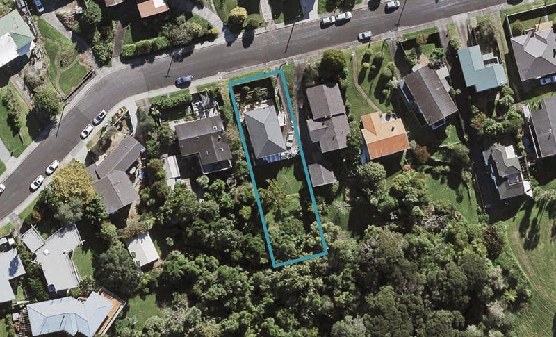 15 City View Terrace, Birkenhead, Auckland - Carousel 1