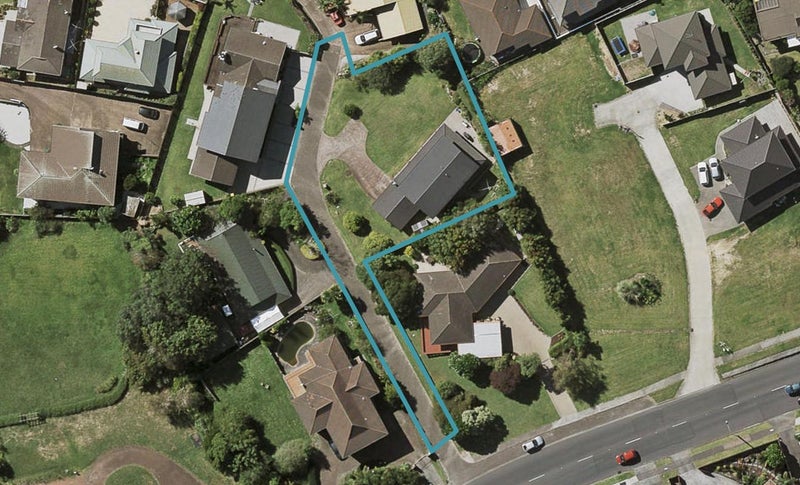 76 Redoubt Road, Goodwood Heights, Auckland - Carousel 1