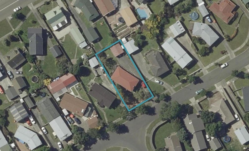 11 Lyndale Place, Kelvin Grove, Palmerston North - Carousel 1