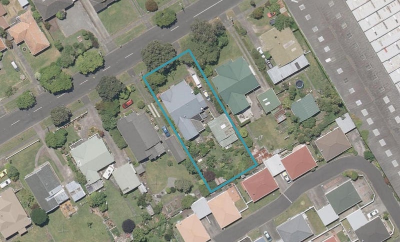 22 Nixon Street, Whanganui East, Whanganui - Carousel 1