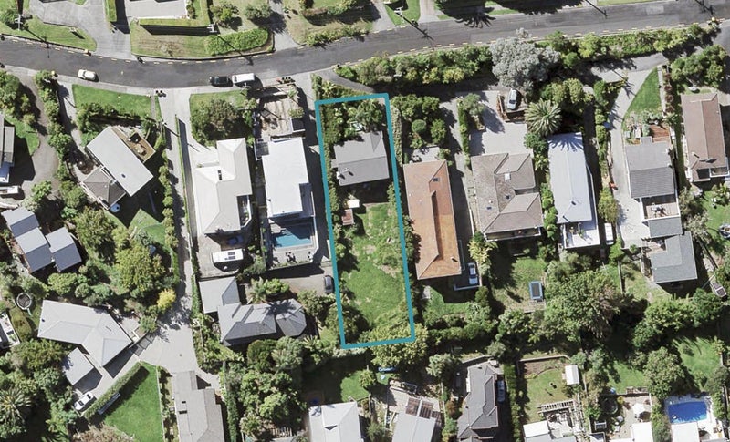 14 Jellicoe Road, Murrays Bay, Auckland - Carousel 1