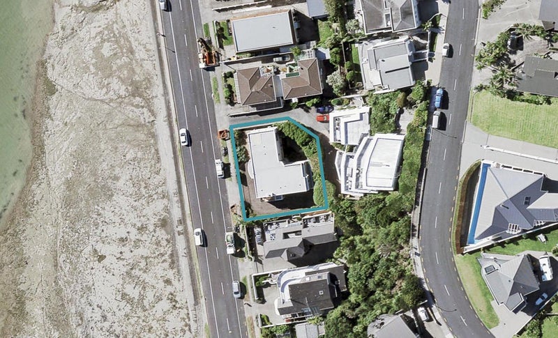53 The Parade, Bucklands Beach, Auckland - Carousel 1