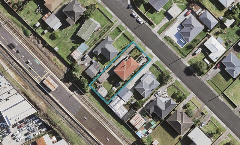 47 Ferguson Street, Manurewa East, Auckland - Carousel 1