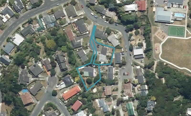12A Yarrow Place, Papakowhai, Porirua - Carousel 1