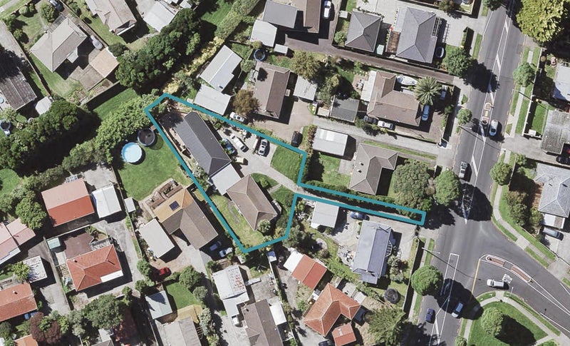 1/383 Bucklands Beach Road, Bucklands Beach, Auckland - Carousel 1