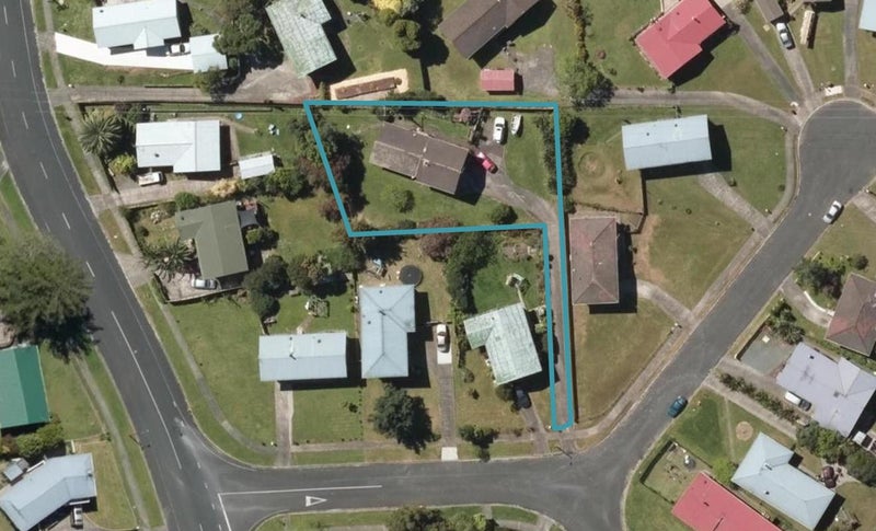 7 Reeves Place, Raumanga, Whangarei - Carousel 1