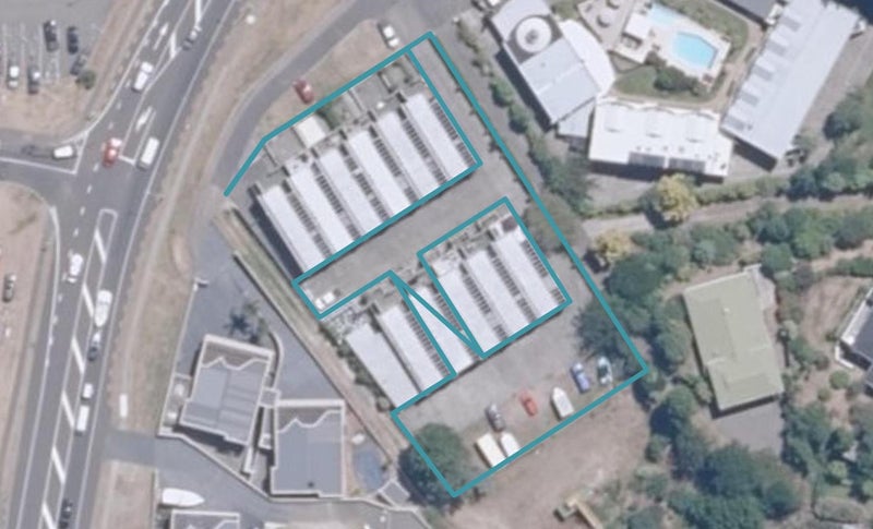 364 Lake Terrace, Two Mile Bay, Taupō - Carousel 1