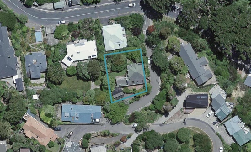 1 Lytton Street, Wadestown, Wellington - Carousel 1