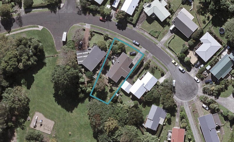 12 Anne Street, Ferndale, New Plymouth - Carousel 1