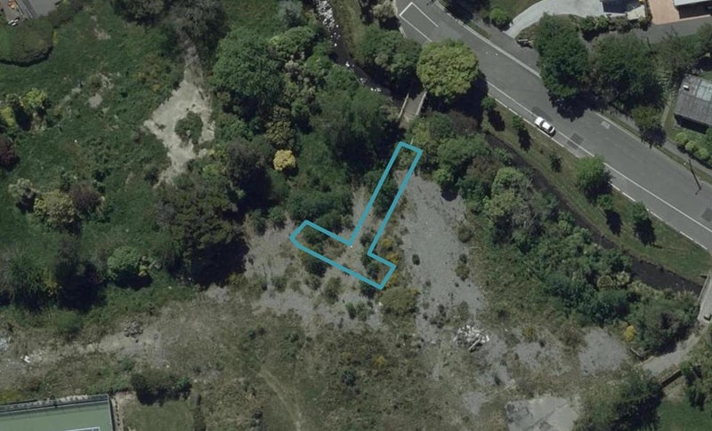 2/2 Matata Place, Dallington, Christchurch - Carousel 1
