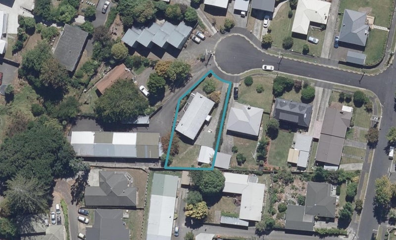 7 Brennan Place, Hillcrest, Hamilton - Carousel 1