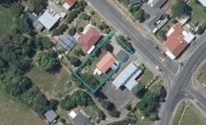 7 Tokomaru Road, Tokomaru, Palmerston North - Carousel 1