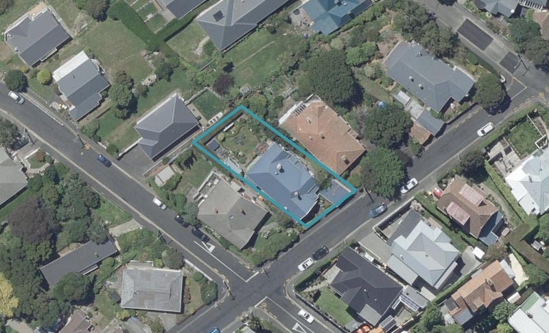 10 Belgrave Crescent, Kaikorai, Dunedin - Carousel 1
