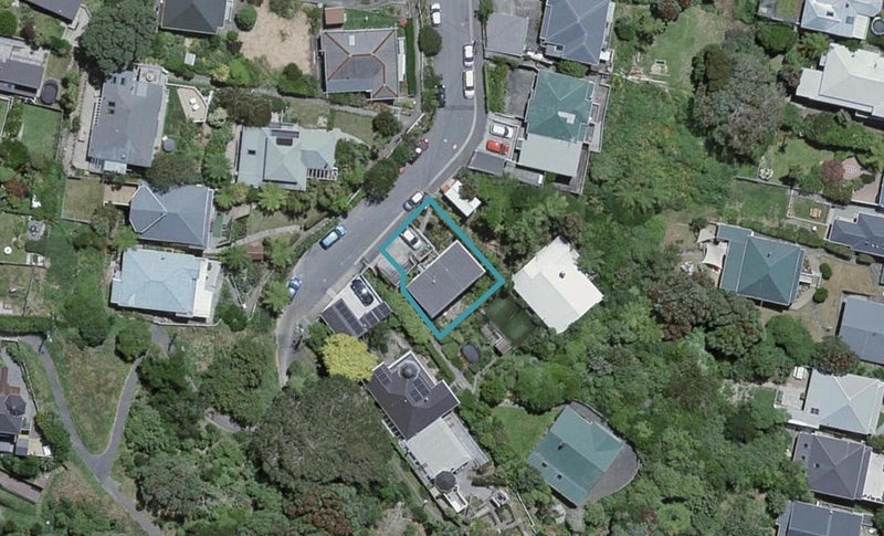 33 Sugarloaf Road, Brooklyn, Wellington - Carousel 1