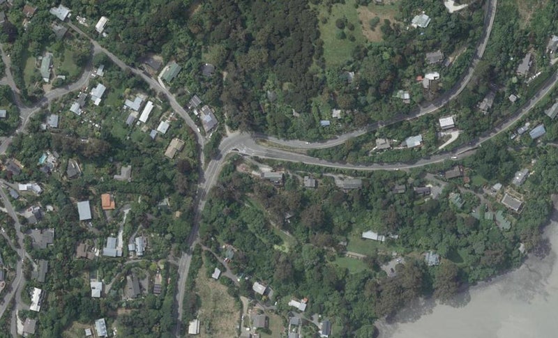 911 Governors Bay Road, Governors Bay, Lyttelton - Carousel 1