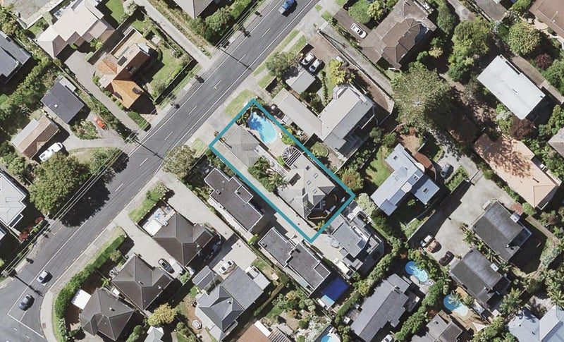 5 Aberdeen Road, Castor Bay, Auckland - Carousel 1