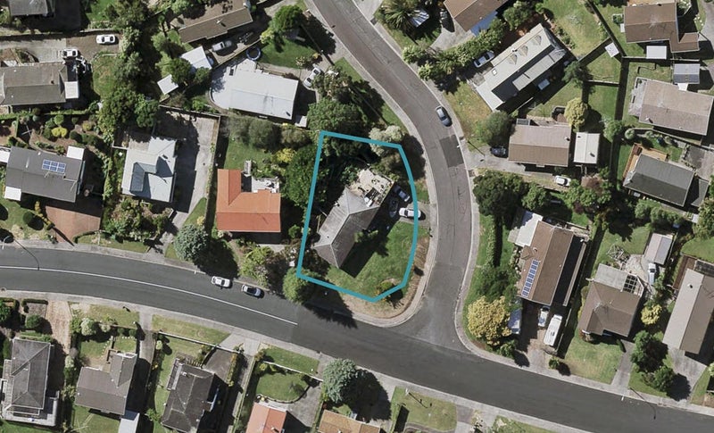2 Thalia Place, Totara Vale, Auckland - Carousel 1