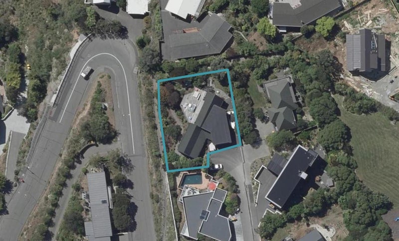 21 Inverness Lane, Redcliffs, Christchurch - Carousel 1