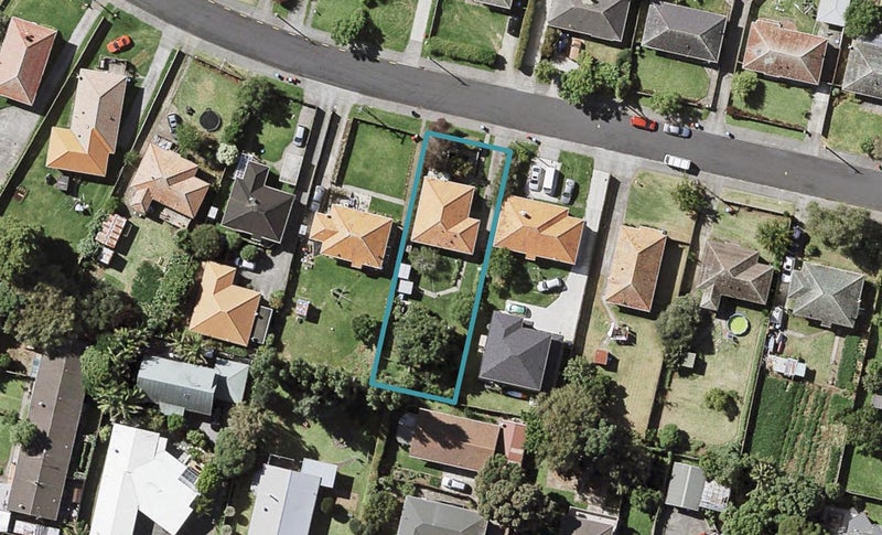 14 Caen Road, Panmure, Auckland - Carousel 1